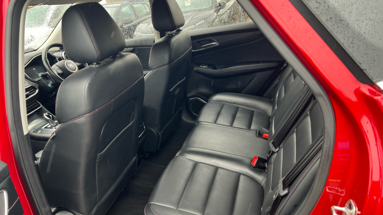 MG Hs 1.5 T-GDI Excite 5dr DCT Petrol Hatchback